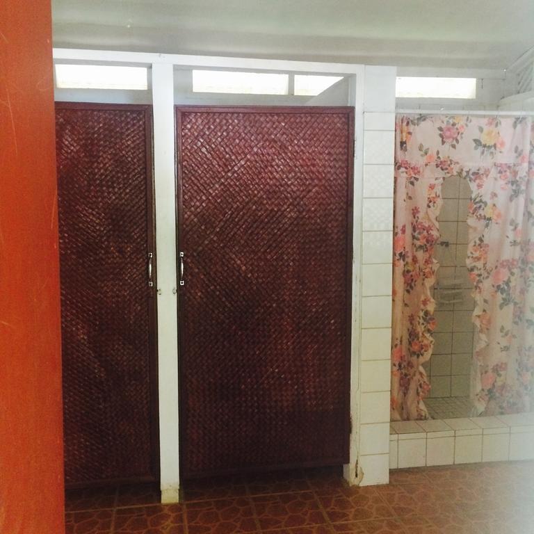 Vacations Beach Fale Hotell Manase Rum bild