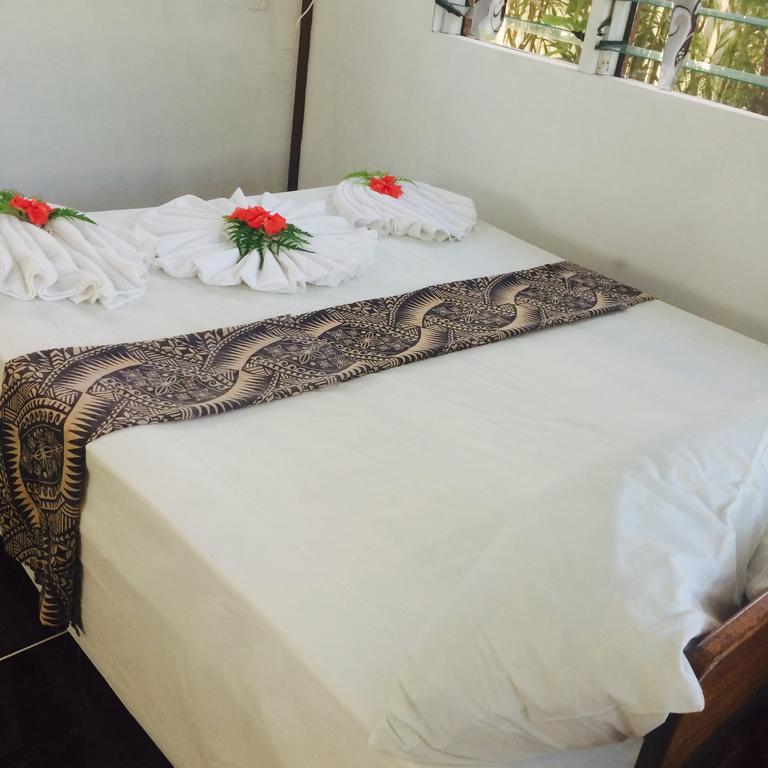 Vacations Beach Fale Hotell Manase Exteriör bild